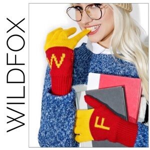 RARE Wildfox Super French Fry Gloves NWT